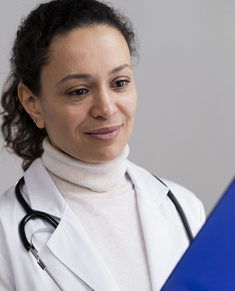 Mujer en exámenes médicos